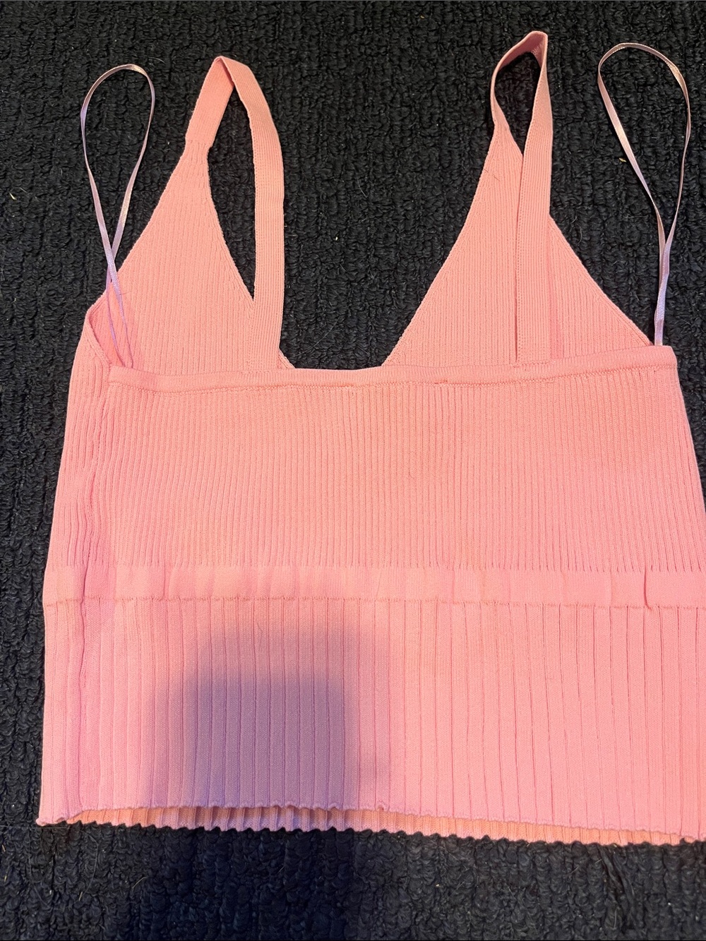 Pink Ribbed V-Neck Crop Tank Top - Picture 4 of 4